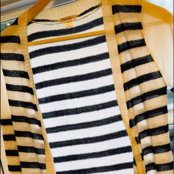 Size Small. Worn Once. Blue + White Cardigan 💙 - Picture 3 of 8